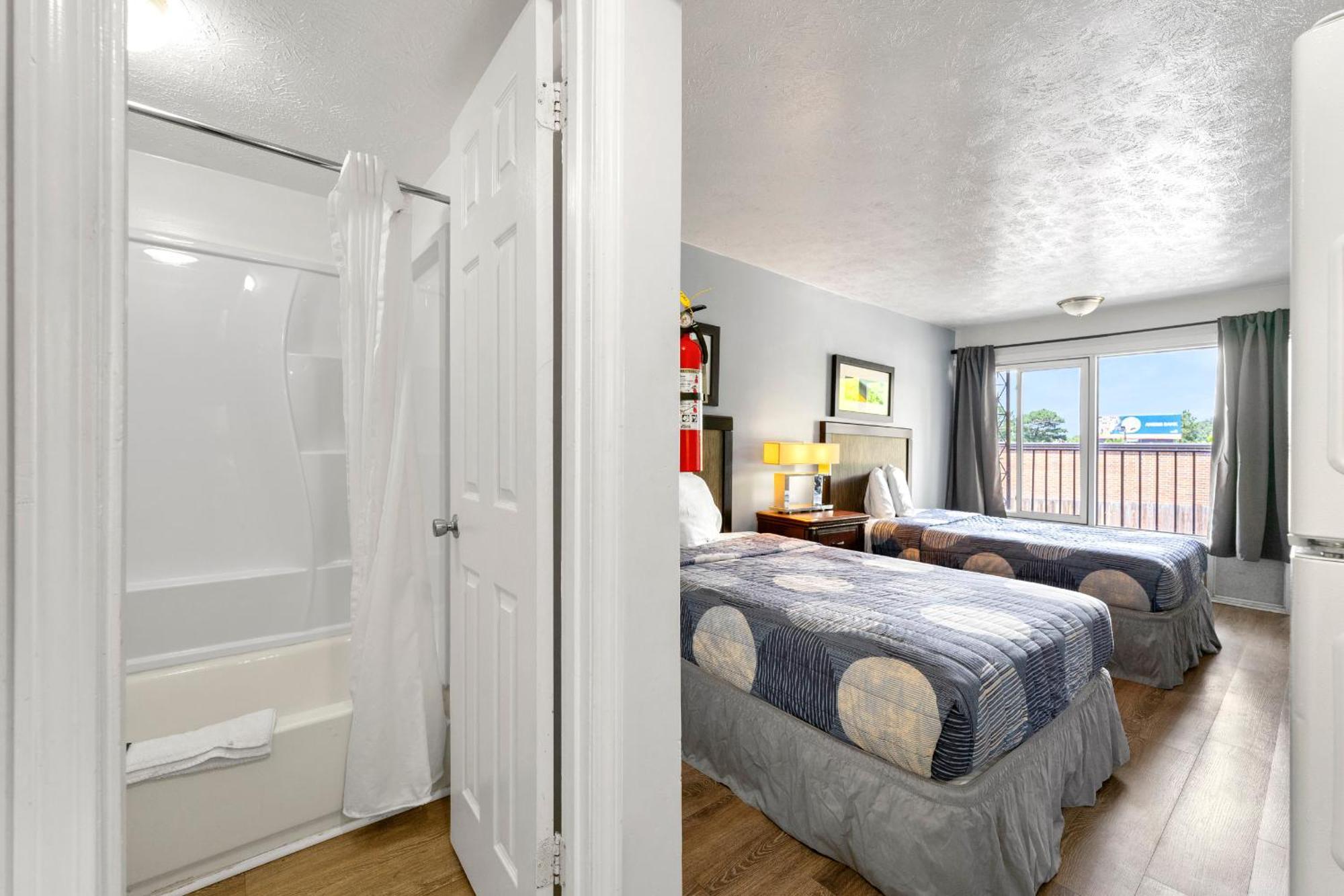 Budgetel Inn And Suites Lodge West Extérieur photo