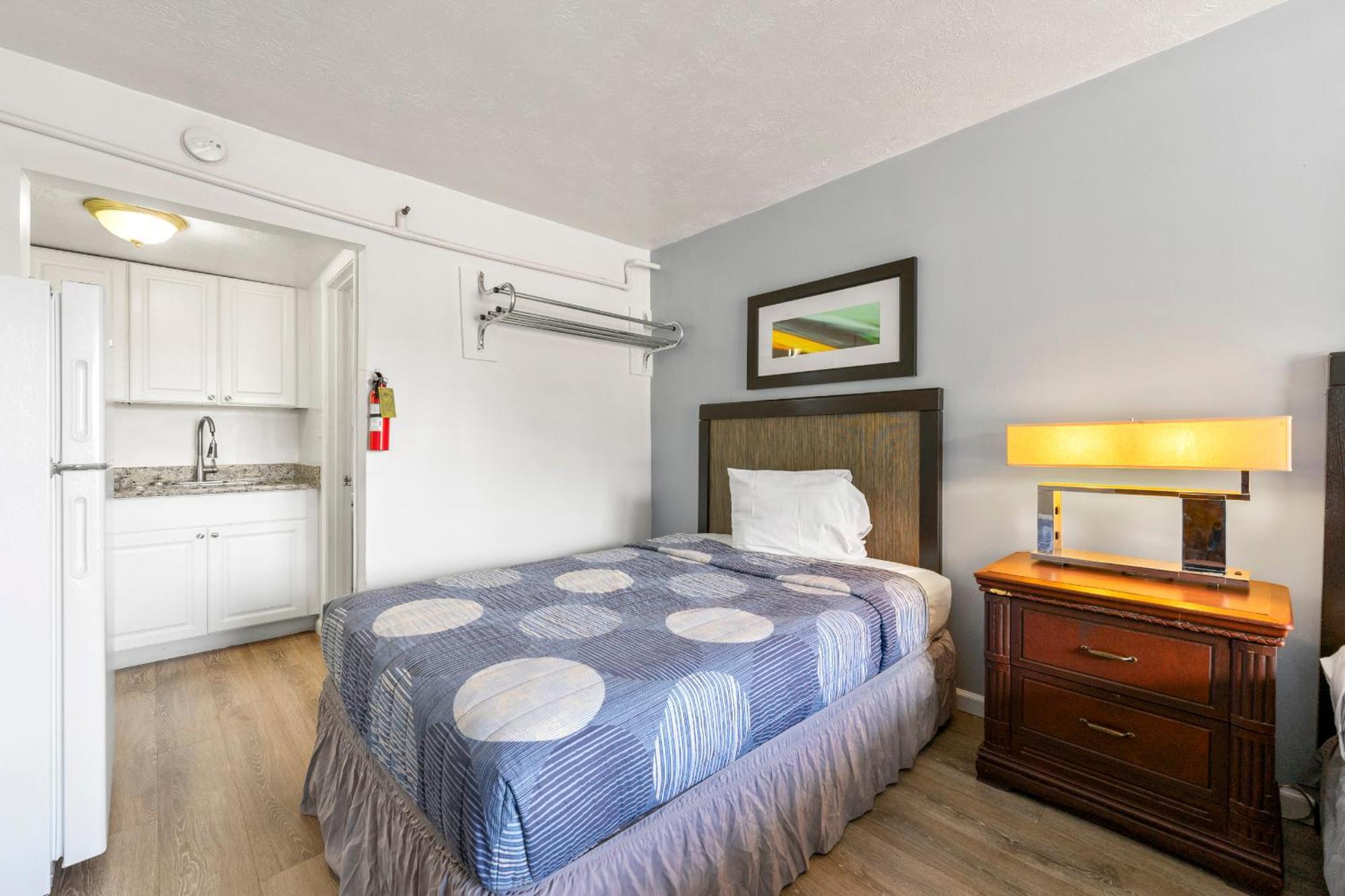 Budgetel Inn And Suites Lodge West Extérieur photo