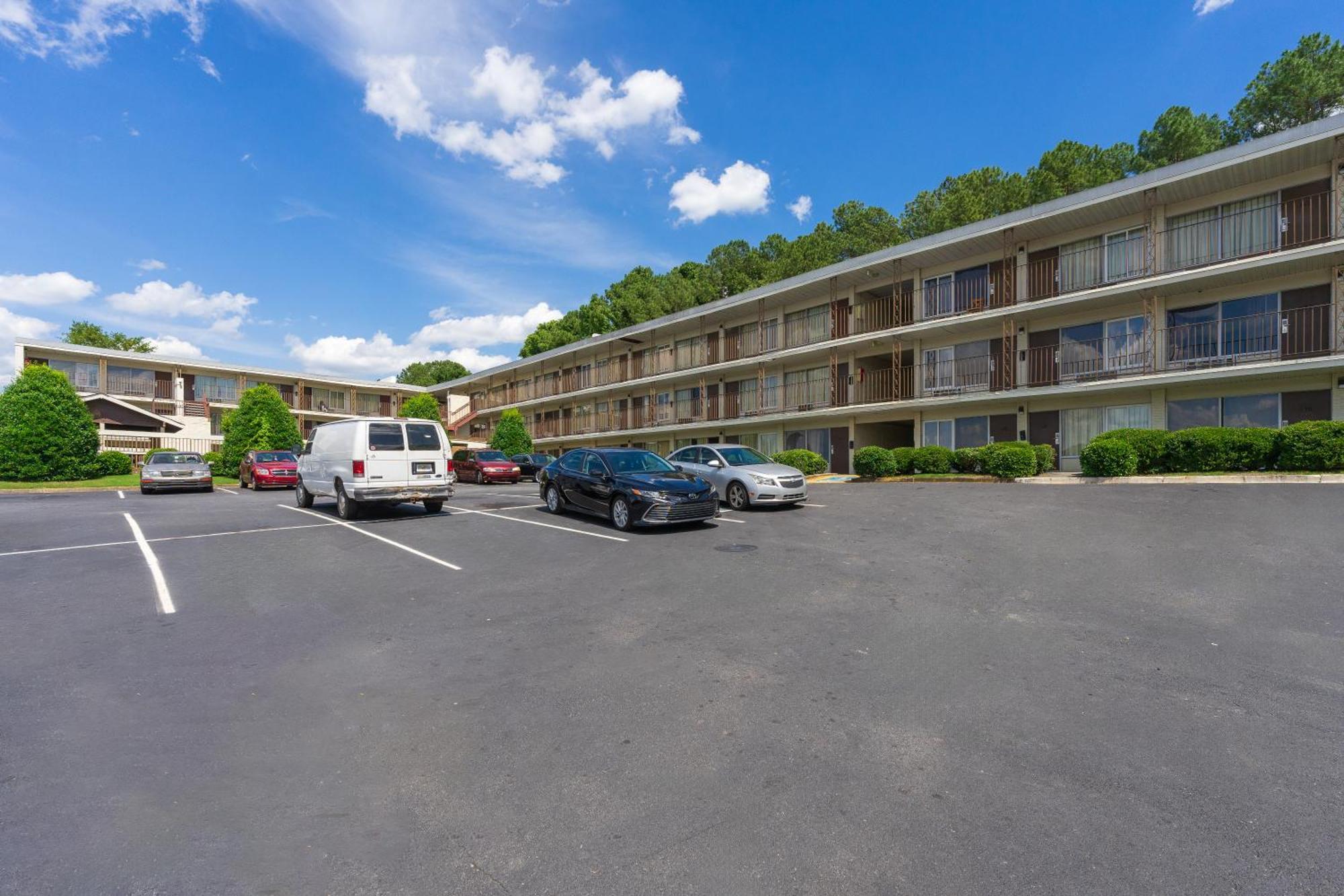 Budgetel Inn And Suites Lodge West Extérieur photo