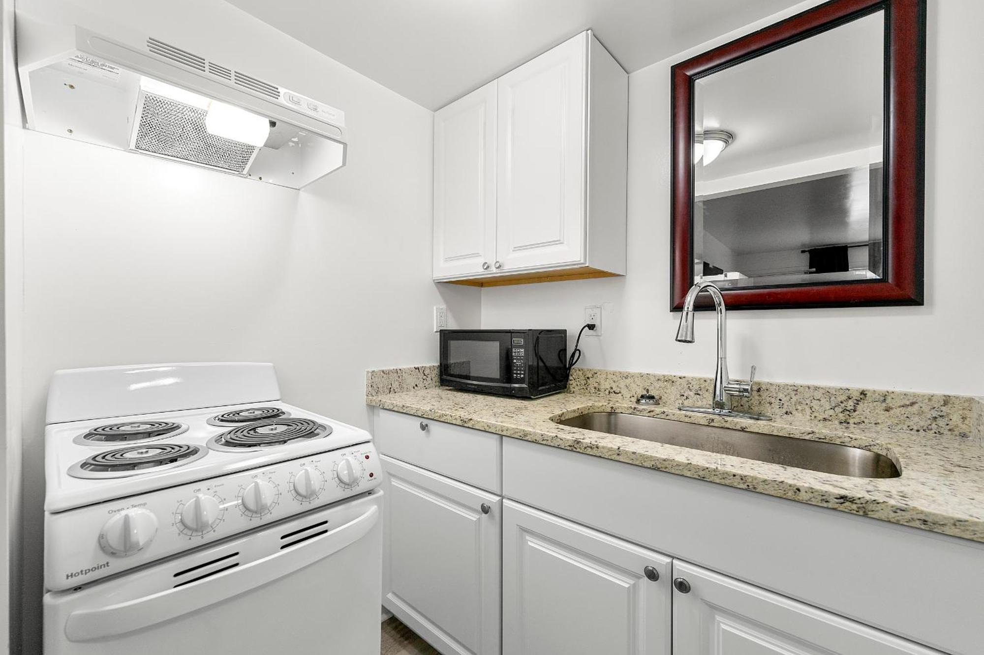 Budgetel Inn And Suites Lodge West Extérieur photo