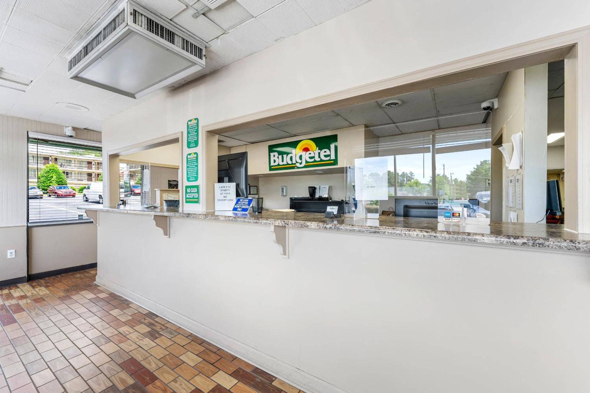 Budgetel Inn And Suites Lodge West Extérieur photo