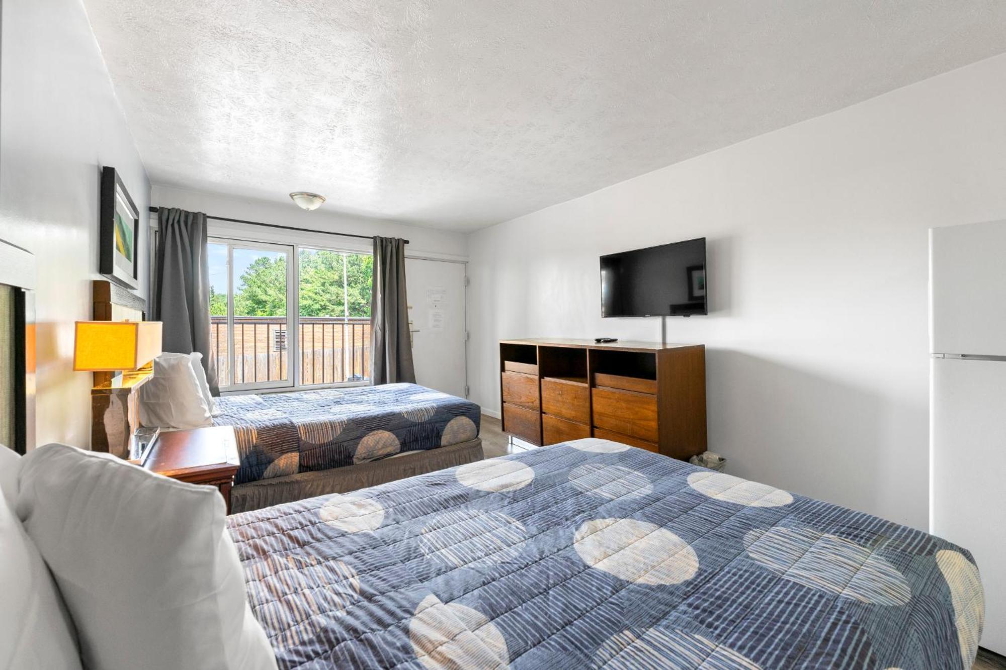 Budgetel Inn And Suites Lodge West Extérieur photo