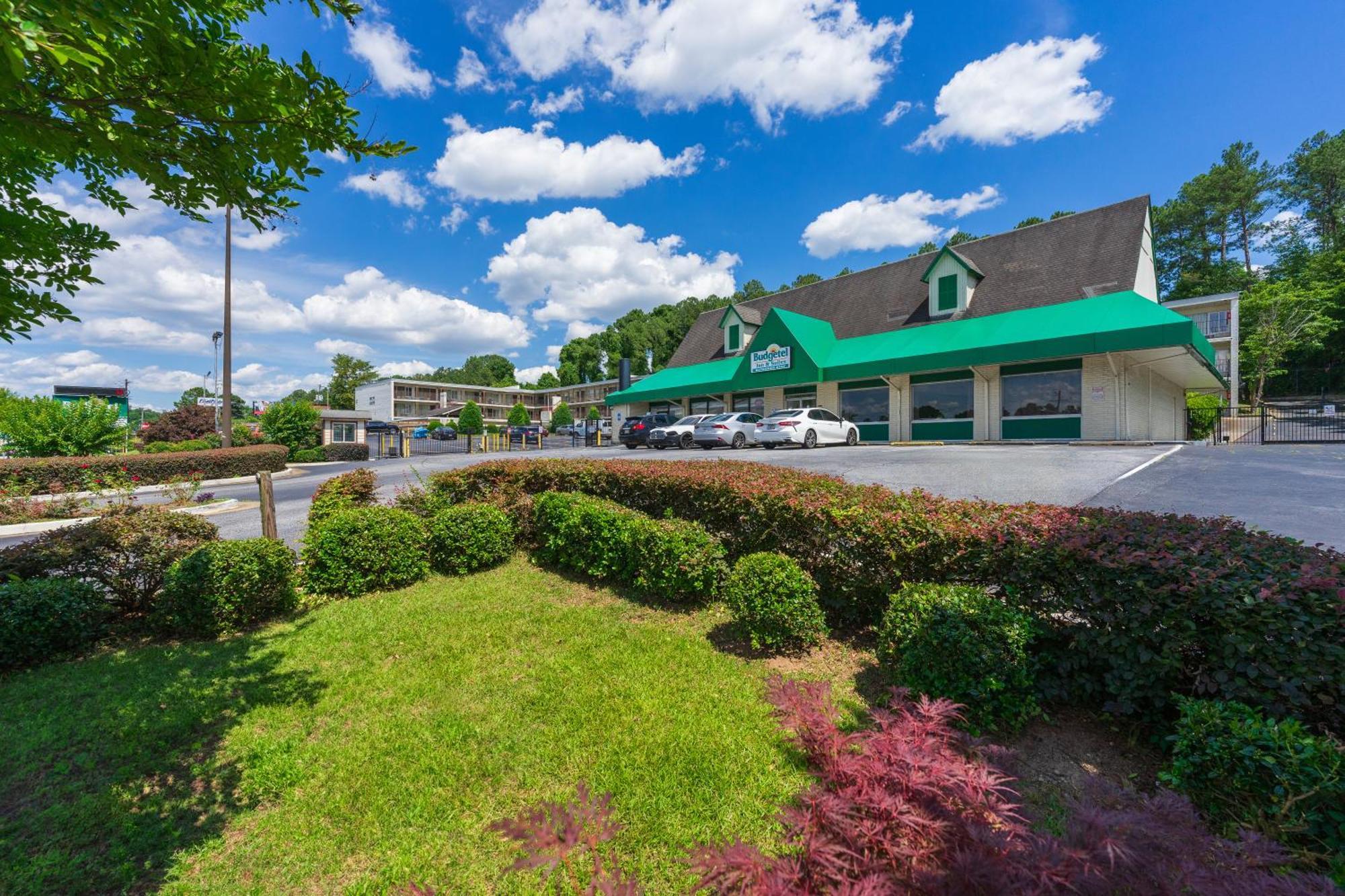 Budgetel Inn And Suites Lodge West Extérieur photo